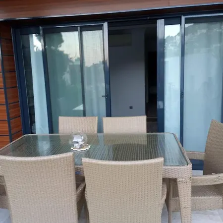 Mooi Modern Dichtbij Zee Daire *